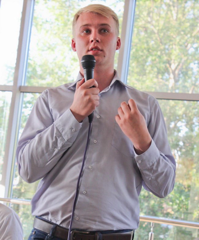 Александр Максименко